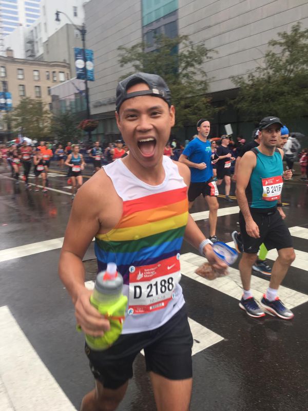 Kris Running the Chicago Marathon