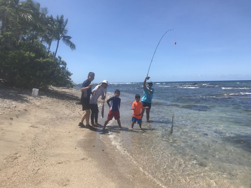 Cara Catches a Trumpet Fish!