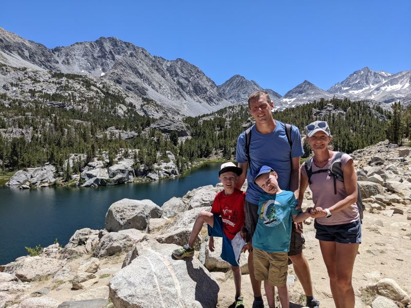 Hiking to Gem Lake in Mammoth Lake